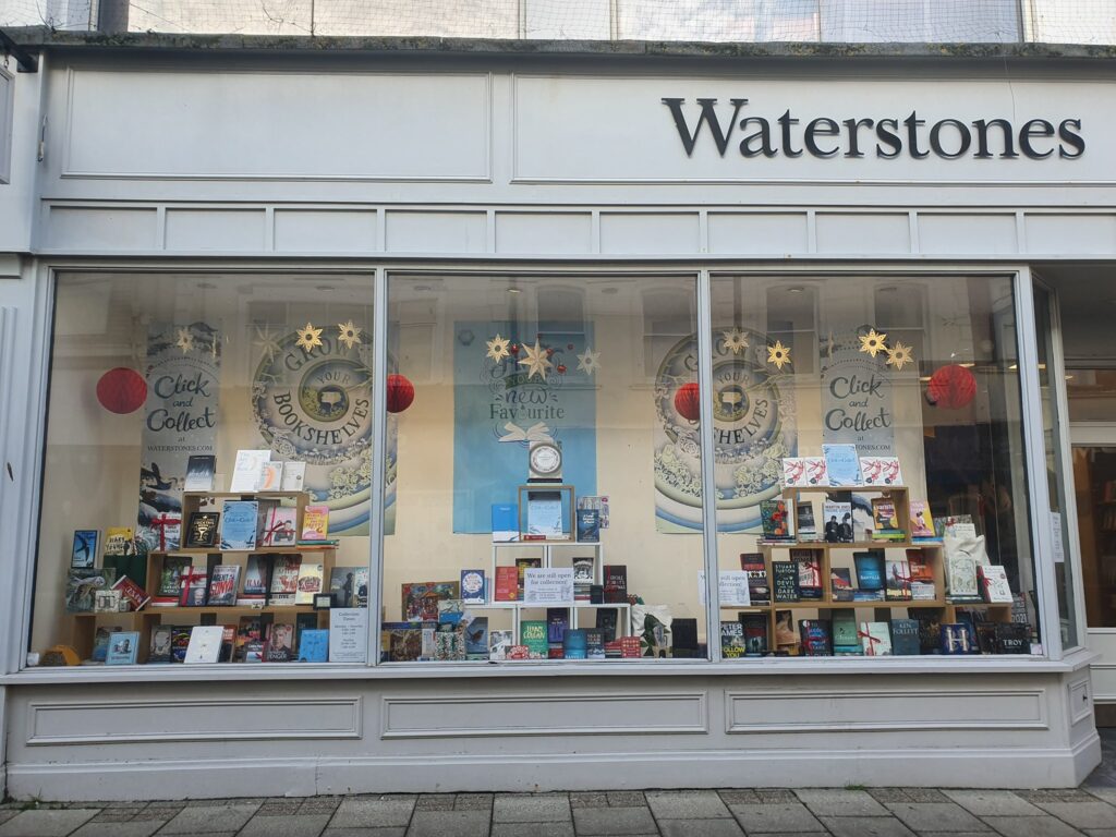 A mainstream and academic book retailer that encourages browsing; some stores have cafes.