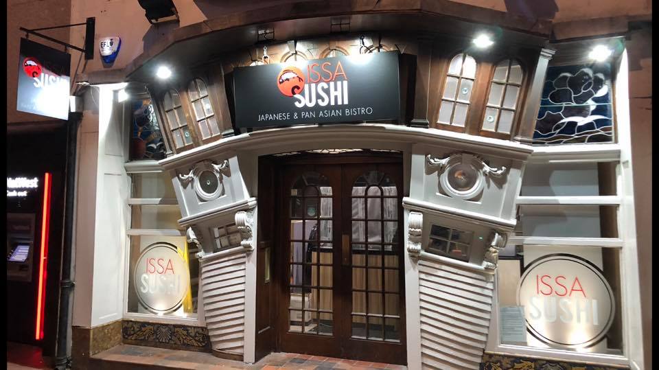 A cosy restaurant offers handmade sushi and hot dishes