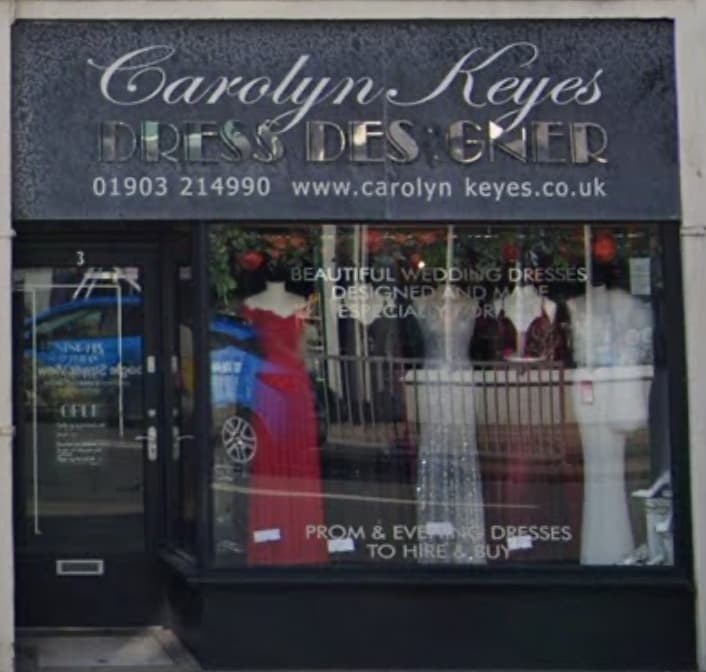 An independent, professional dress designer based in West Sussex